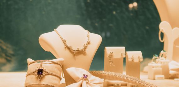 Ювелирные изделия: как ухаживать за золотом и серебром